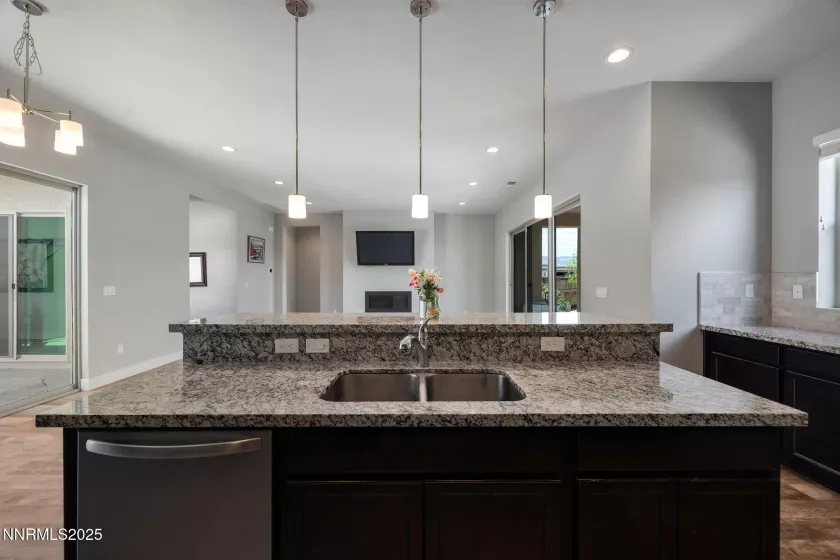 698 Raptor, Fernley, Nevada 89408, 3 Bedrooms Bedrooms, ,3 BathroomsBathrooms,Residential,Residential,Raptor,250051334