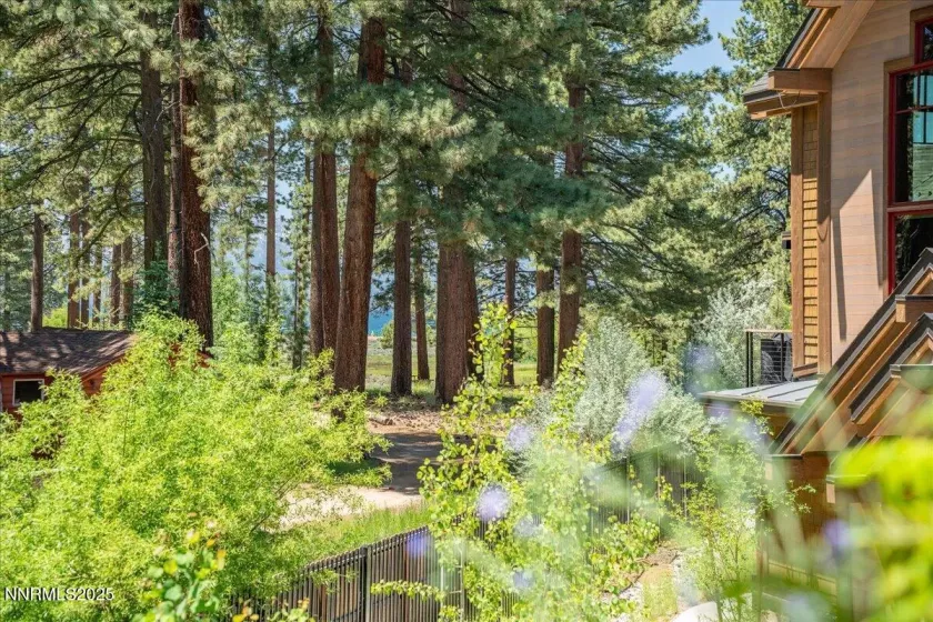 33 Beach Club, Stateline, Nevada 89449, 4 Bedrooms Bedrooms, ,4 BathroomsBathrooms,Residential,Residential,Beach Club,250051338