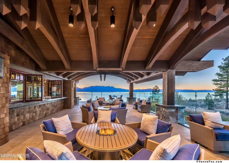 33 Beach Club, Stateline, Nevada 89449, 4 Bedrooms Bedrooms, ,4 BathroomsBathrooms,Residential,Residential,Beach Club,250051338