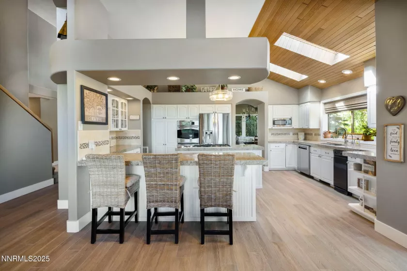 4404 Dant, Reno, Nevada 89509, 4 Bedrooms Bedrooms, ,4 BathroomsBathrooms,Residential,Residential,Dant,250051344