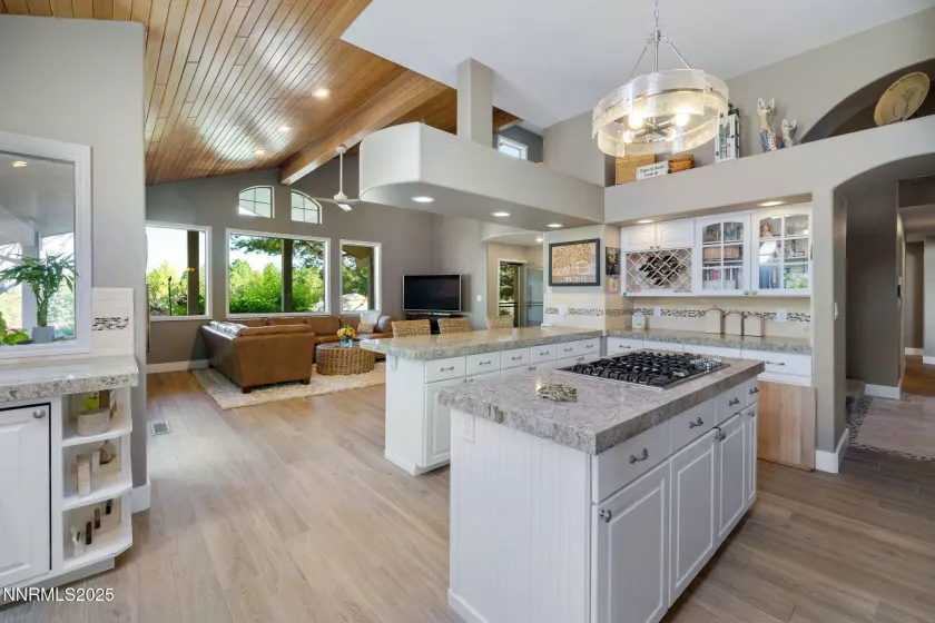 4404 Dant, Reno, Nevada 89509, 4 Bedrooms Bedrooms, ,4 BathroomsBathrooms,Residential,Residential,Dant,250051344