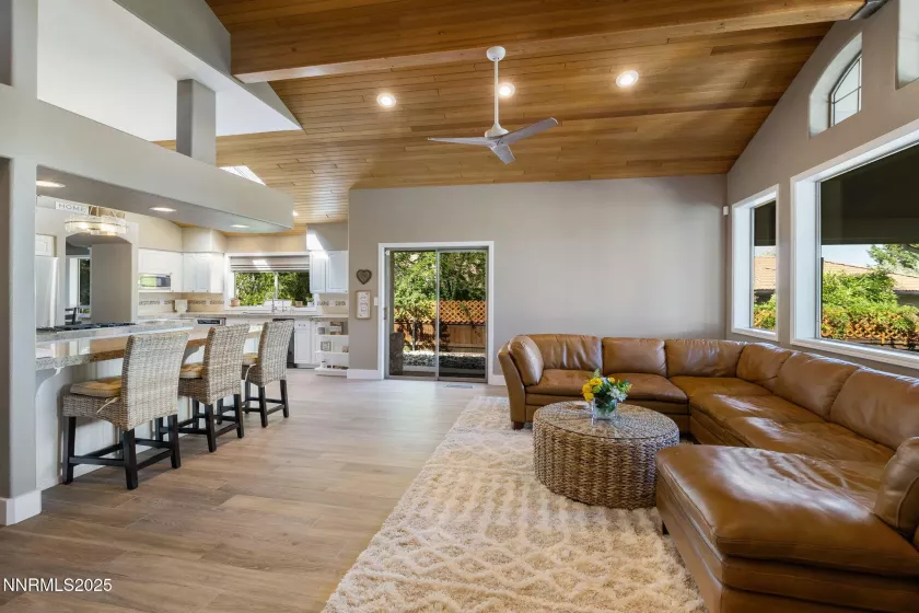 4404 Dant, Reno, Nevada 89509, 4 Bedrooms Bedrooms, ,4 BathroomsBathrooms,Residential,Residential,Dant,250051344