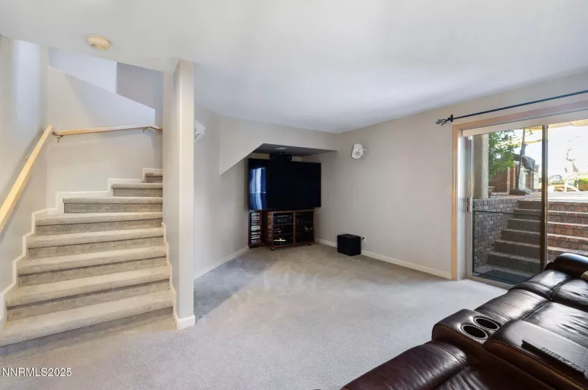 4404 Dant, Reno, Nevada 89509, 4 Bedrooms Bedrooms, ,4 BathroomsBathrooms,Residential,Residential,Dant,250051344