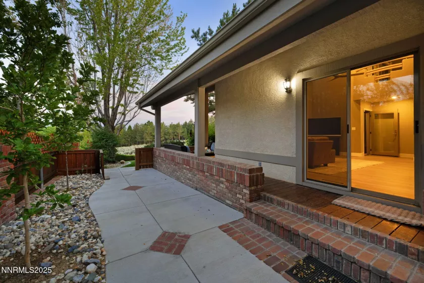 4404 Dant, Reno, Nevada 89509, 4 Bedrooms Bedrooms, ,4 BathroomsBathrooms,Residential,Residential,Dant,250051344