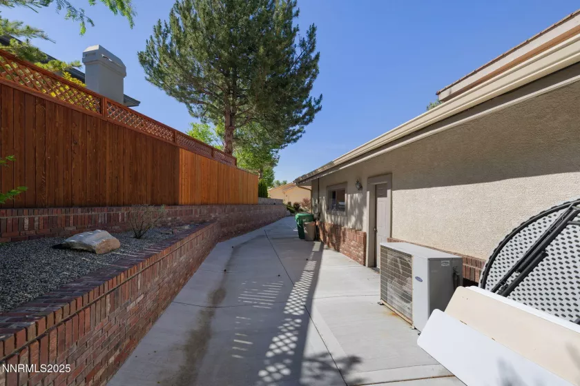 4404 Dant, Reno, Nevada 89509, 4 Bedrooms Bedrooms, ,4 BathroomsBathrooms,Residential,Residential,Dant,250051344