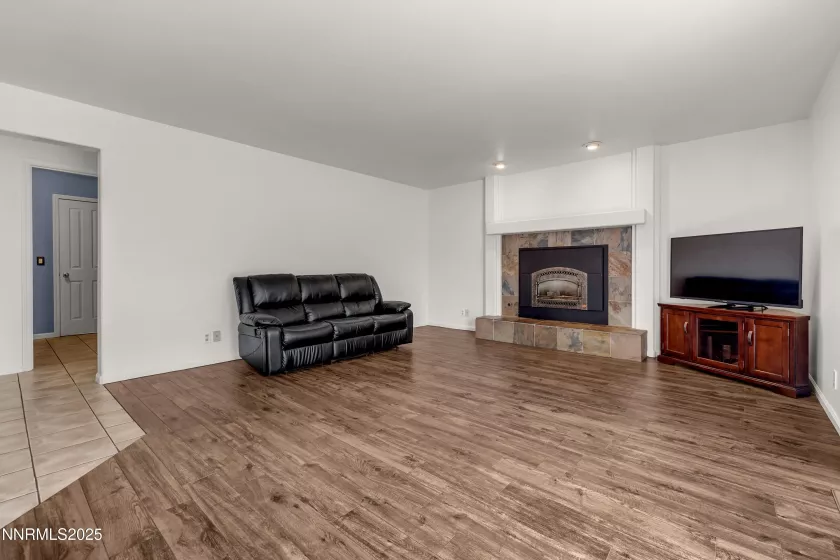 2393 Queen Anne, Reno, Nevada 89509, 5 Bedrooms Bedrooms, ,5 BathroomsBathrooms,Residential,Residential,Queen Anne,250051354