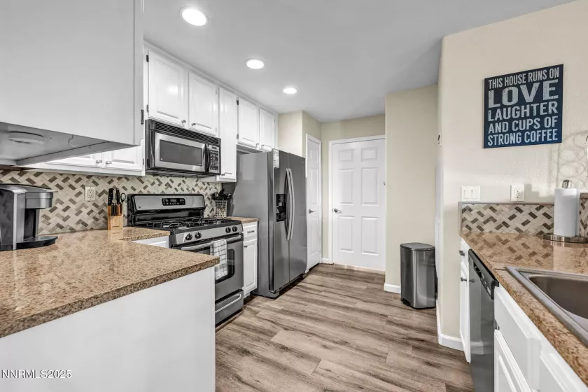 900 South Meadows Pkwy, Reno, Nevada 89521, 2 Bedrooms Bedrooms, ,2 BathroomsBathrooms,Residential,Residential,South Meadows Pkwy,250051357