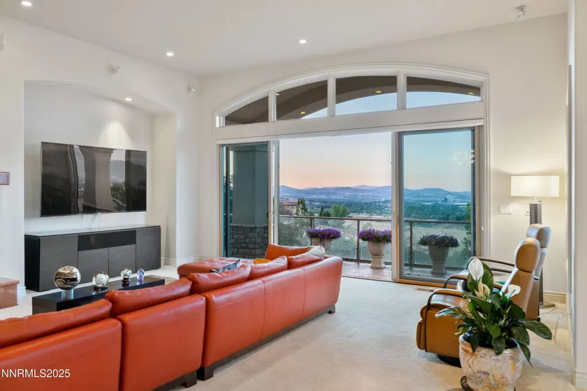 3387 Nambe, Reno, Nevada 89511, 5 Bedrooms Bedrooms, ,4 BathroomsBathrooms,Residential,Residential,Nambe,250051362