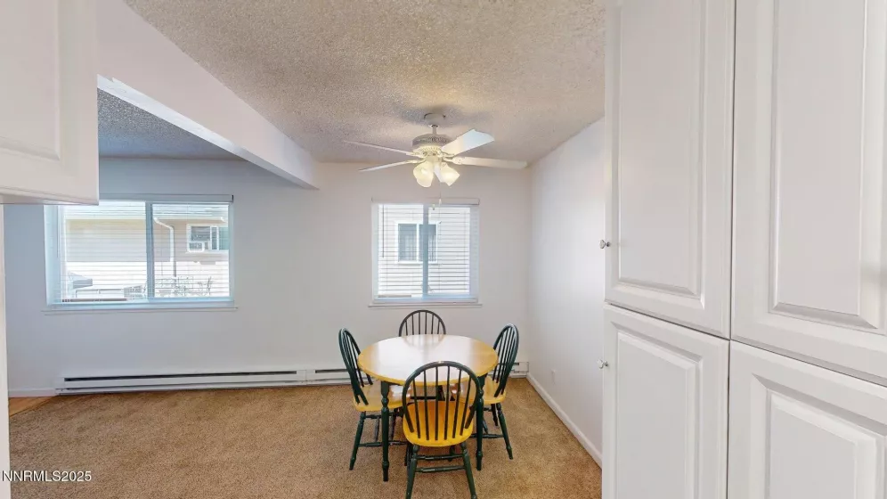 644 Oakwood, Sparks, Nevada 89431, 2 Bedrooms Bedrooms, ,1 BathroomBathrooms,Residential,Residential,Oakwood,250051361