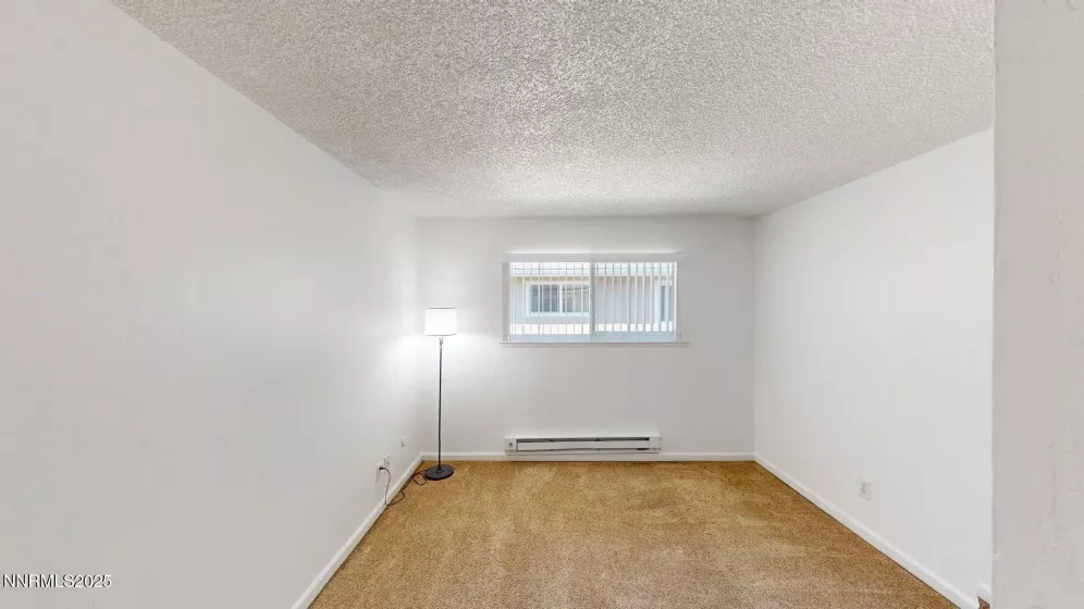 644 Oakwood, Sparks, Nevada 89431, 2 Bedrooms Bedrooms, ,1 BathroomBathrooms,Residential,Residential,Oakwood,250051361