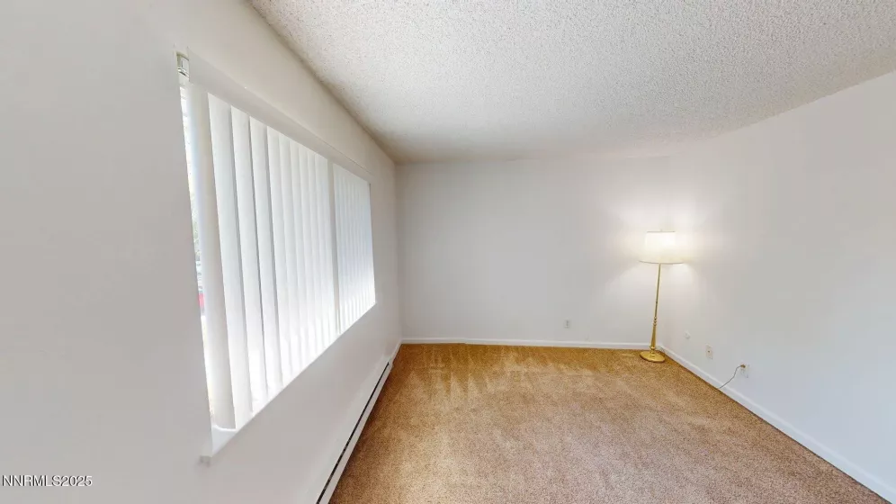 644 Oakwood, Sparks, Nevada 89431, 2 Bedrooms Bedrooms, ,1 BathroomBathrooms,Residential,Residential,Oakwood,250051361