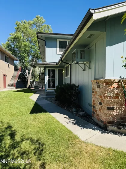 644 Oakwood, Sparks, Nevada 89431, 2 Bedrooms Bedrooms, ,1 BathroomBathrooms,Residential,Residential,Oakwood,250051361