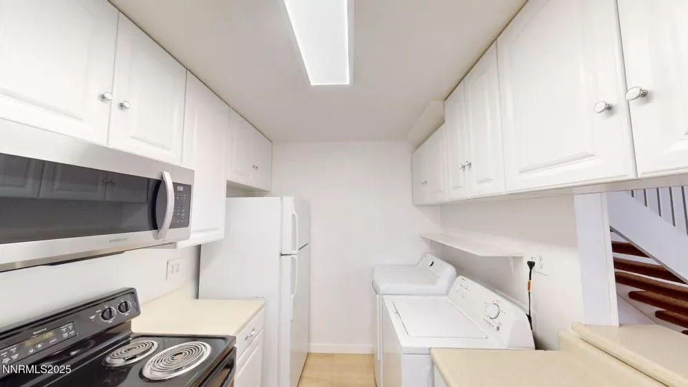 644 Oakwood, Sparks, Nevada 89431, 2 Bedrooms Bedrooms, ,1 BathroomBathrooms,Residential,Residential,Oakwood,250051361