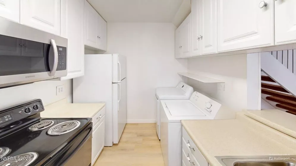 644 Oakwood, Sparks, Nevada 89431, 2 Bedrooms Bedrooms, ,1 BathroomBathrooms,Residential,Residential,Oakwood,250051361