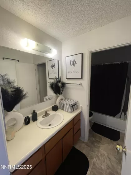 1560 Steven, Sparks, Nevada 89431, 2 Bedrooms Bedrooms, ,2 BathroomsBathrooms,Residential,Residential,Steven,250051372