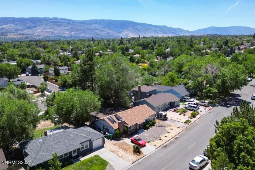1375 Wesley, Reno, Nevada 89503, 4 Bedrooms Bedrooms, ,2 BathroomsBathrooms,Residential,Residential,Wesley,250051376