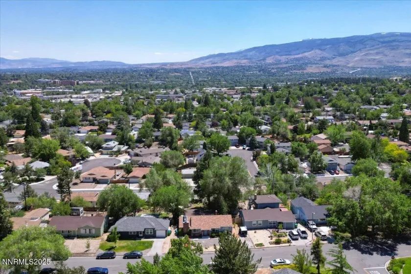 1375 Wesley, Reno, Nevada 89503, 4 Bedrooms Bedrooms, ,2 BathroomsBathrooms,Residential,Residential,Wesley,250051376