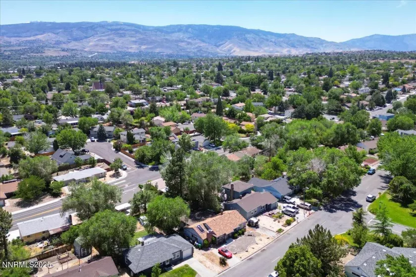 1375 Wesley, Reno, Nevada 89503, 4 Bedrooms Bedrooms, ,2 BathroomsBathrooms,Residential,Residential,Wesley,250051376