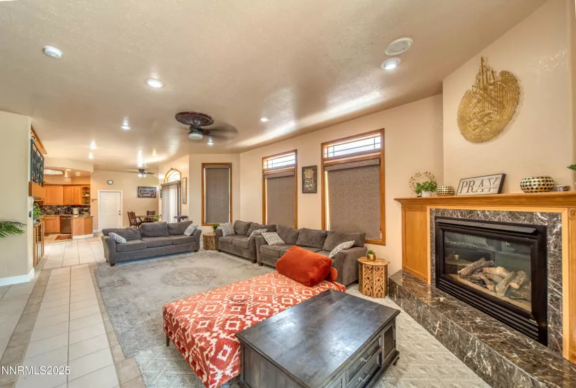 6752 Eagle Wing, Sparks, Nevada 89436, 6 Bedrooms Bedrooms, ,5 BathroomsBathrooms,Residential,Residential,Eagle Wing,250051377