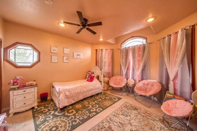 6752 Eagle Wing, Sparks, Nevada 89436, 6 Bedrooms Bedrooms, ,5 BathroomsBathrooms,Residential,Residential,Eagle Wing,250051377