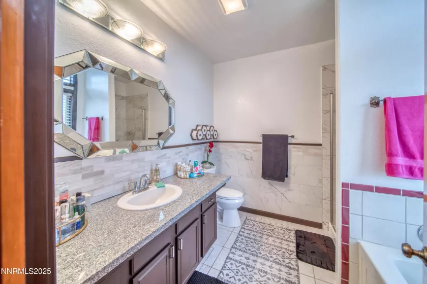 6752 Eagle Wing, Sparks, Nevada 89436, 6 Bedrooms Bedrooms, ,5 BathroomsBathrooms,Residential,Residential,Eagle Wing,250051377