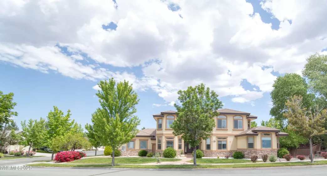 6752 Eagle Wing, Sparks, Nevada 89436, 6 Bedrooms Bedrooms, ,5 BathroomsBathrooms,Residential,Residential,Eagle Wing,250051377