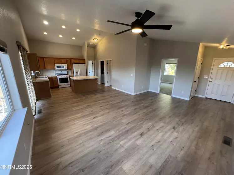 8 Conner, Gardnerville, Nevada 89410, 2 Bedrooms Bedrooms, ,2 BathroomsBathrooms,Residential,Residential,Conner,250051382