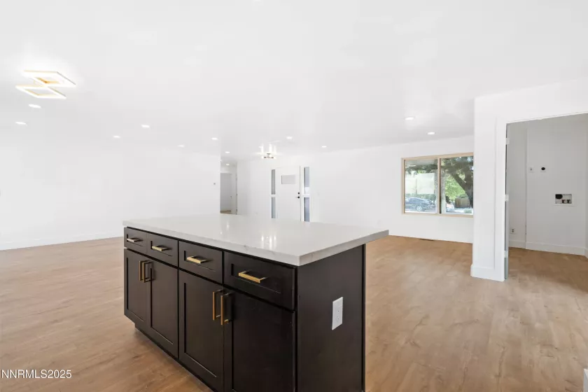 2100 Parkway, Reno, Nevada 89502, 3 Bedrooms Bedrooms, ,2 BathroomsBathrooms,Residential,Residential,Parkway,250051383