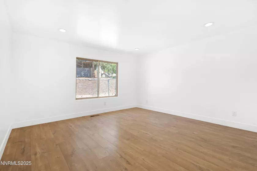 2100 Parkway, Reno, Nevada 89502, 3 Bedrooms Bedrooms, ,2 BathroomsBathrooms,Residential,Residential,Parkway,250051383