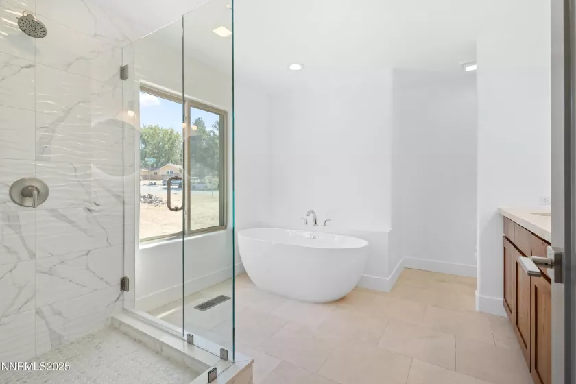 2100 Parkway, Reno, Nevada 89502, 3 Bedrooms Bedrooms, ,2 BathroomsBathrooms,Residential,Residential,Parkway,250051383
