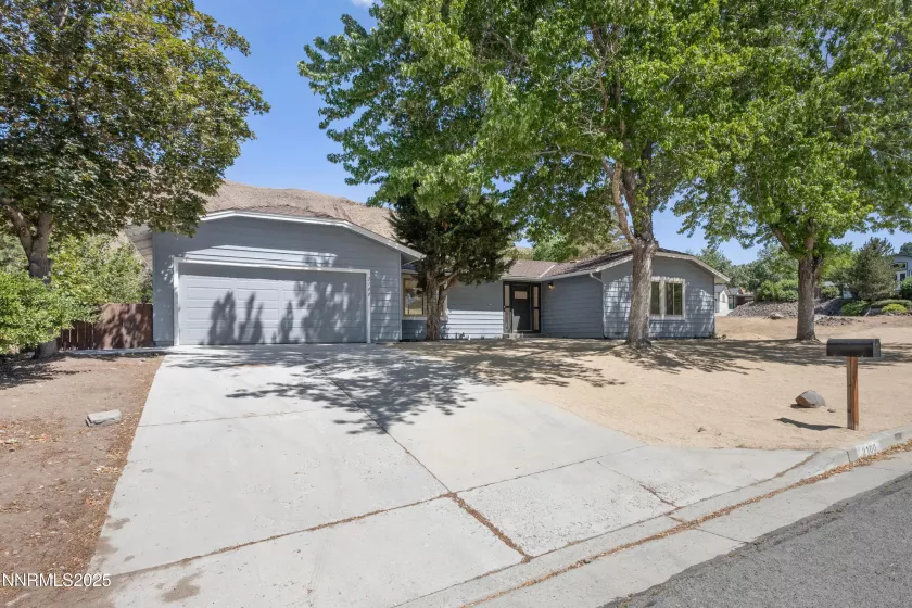2100 Parkway, Reno, Nevada 89502, 3 Bedrooms Bedrooms, ,2 BathroomsBathrooms,Residential,Residential,Parkway,250051383