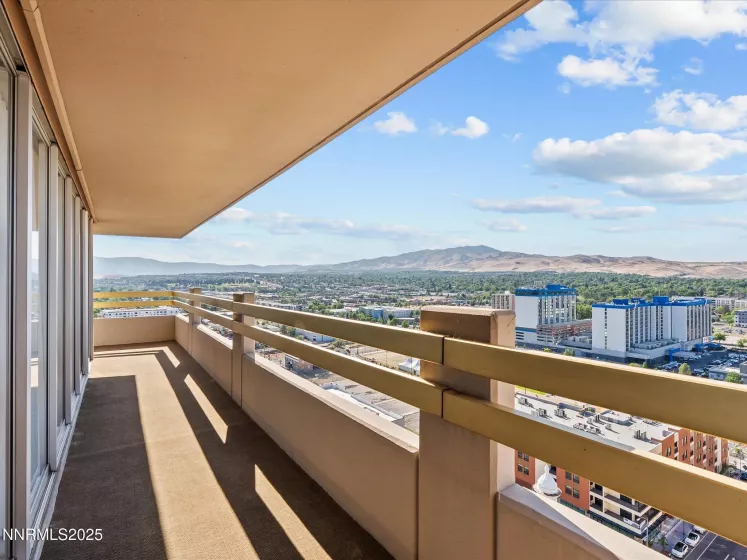 100 Arlington, Reno, Nevada 89501, 2 Bedrooms Bedrooms, ,2 BathroomsBathrooms,Residential,Residential,Arlington,250051385