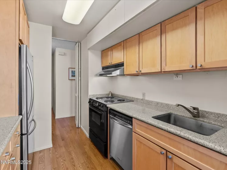 100 Arlington, Reno, Nevada 89501, 2 Bedrooms Bedrooms, ,2 BathroomsBathrooms,Residential,Residential,Arlington,250051385