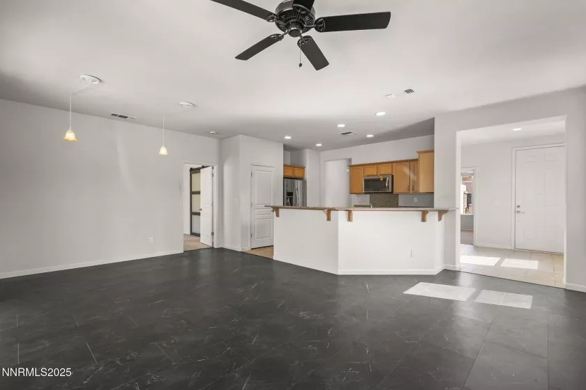 9195 Summertree, Reno, Nevada 89523, 2 Bedrooms Bedrooms, ,2 BathroomsBathrooms,Residential,Residential,Summertree,250051389