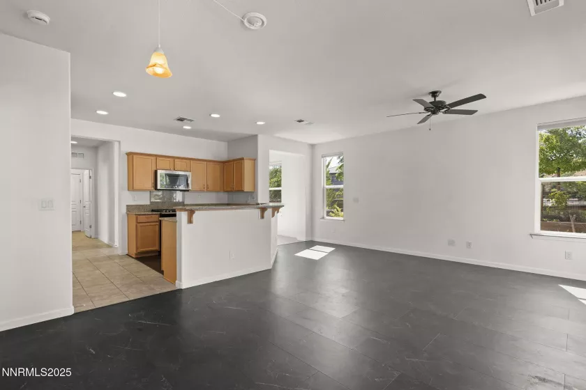 9195 Summertree, Reno, Nevada 89523, 2 Bedrooms Bedrooms, ,2 BathroomsBathrooms,Residential,Residential,Summertree,250051389