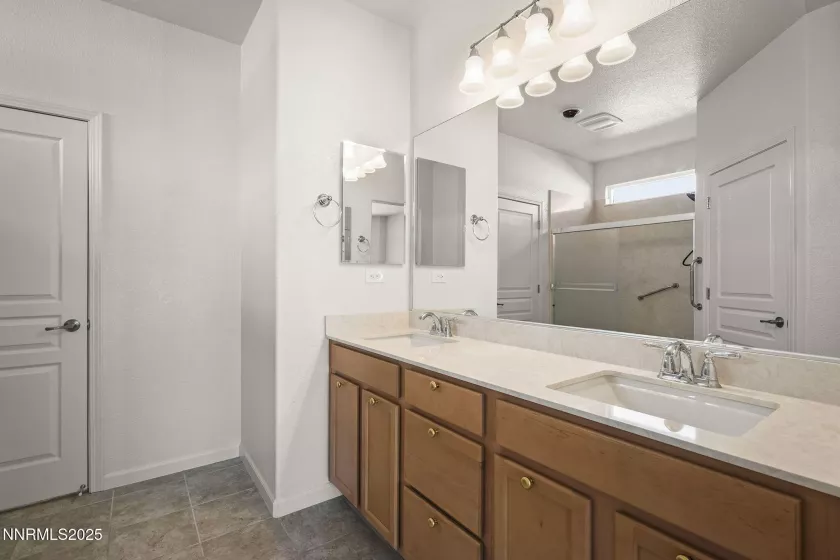 9195 Summertree, Reno, Nevada 89523, 2 Bedrooms Bedrooms, ,2 BathroomsBathrooms,Residential,Residential,Summertree,250051389