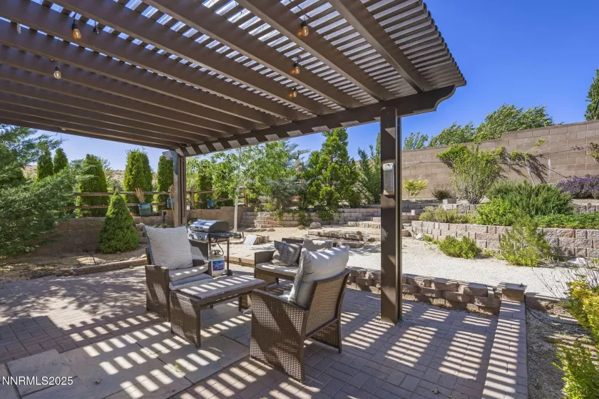 9195 Summertree, Reno, Nevada 89523, 2 Bedrooms Bedrooms, ,2 BathroomsBathrooms,Residential,Residential,Summertree,250051389