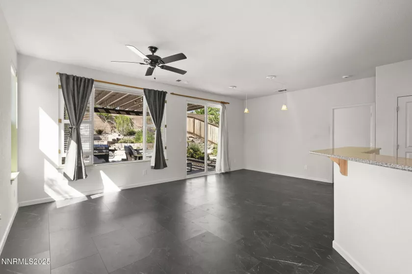 9195 Summertree, Reno, Nevada 89523, 2 Bedrooms Bedrooms, ,2 BathroomsBathrooms,Residential,Residential,Summertree,250051389