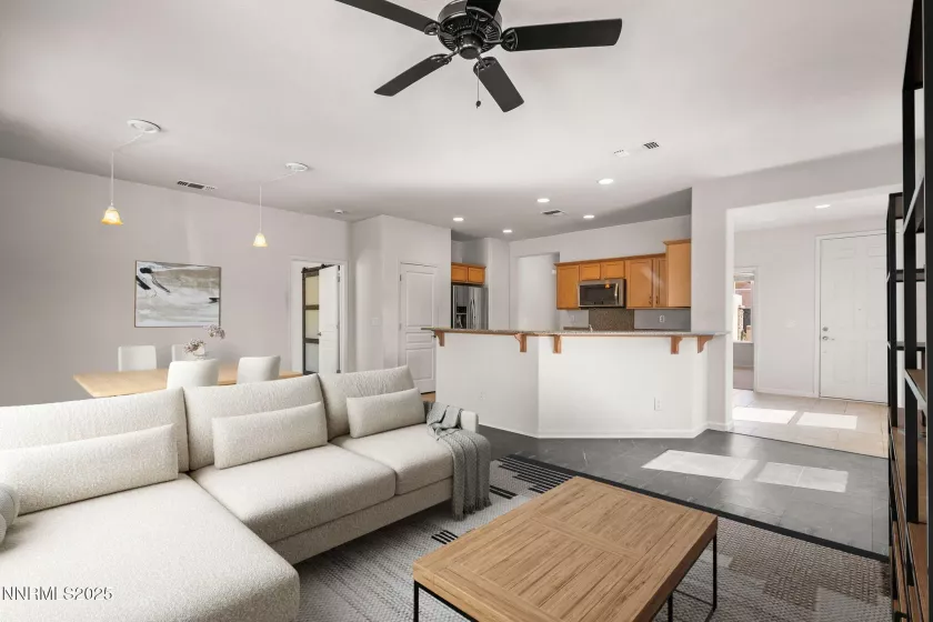 9195 Summertree, Reno, Nevada 89523, 2 Bedrooms Bedrooms, ,2 BathroomsBathrooms,Residential,Residential,Summertree,250051389