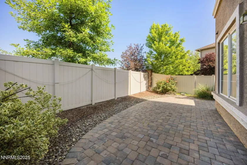 11005 Lamour, Reno, Nevada 89521, 3 Bedrooms Bedrooms, ,3 BathroomsBathrooms,Residential,Residential,Lamour,250051395