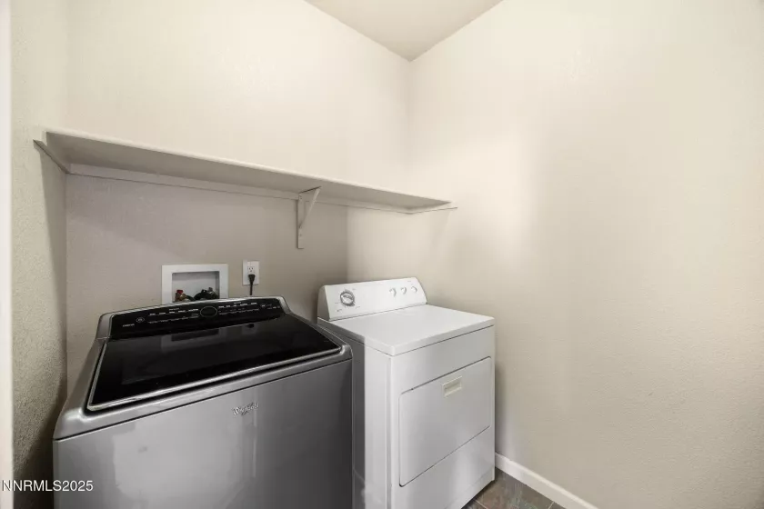 11005 Lamour, Reno, Nevada 89521, 3 Bedrooms Bedrooms, ,3 BathroomsBathrooms,Residential,Residential,Lamour,250051395