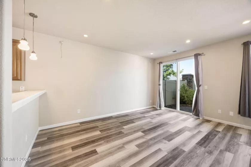 11005 Lamour, Reno, Nevada 89521, 3 Bedrooms Bedrooms, ,3 BathroomsBathrooms,Residential,Residential,Lamour,250051395