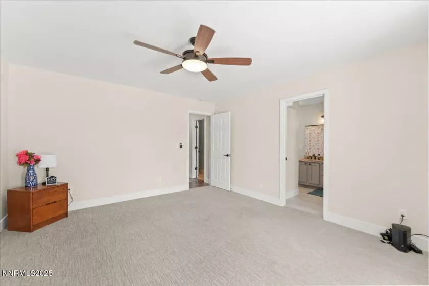 1320 Longspur, Sparks, Nevada 89441, 3 Bedrooms Bedrooms, ,3 BathroomsBathrooms,Residential,Residential,Longspur,250051396