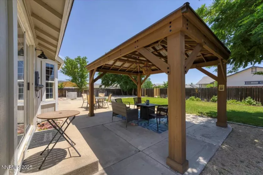 1320 Longspur, Sparks, Nevada 89441, 3 Bedrooms Bedrooms, ,3 BathroomsBathrooms,Residential,Residential,Longspur,250051396