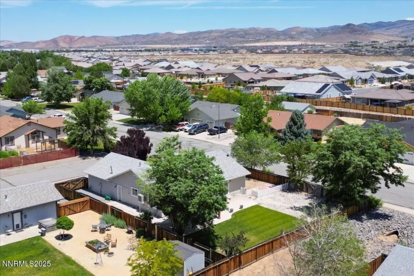 1320 Longspur, Sparks, Nevada 89441, 3 Bedrooms Bedrooms, ,3 BathroomsBathrooms,Residential,Residential,Longspur,250051396
