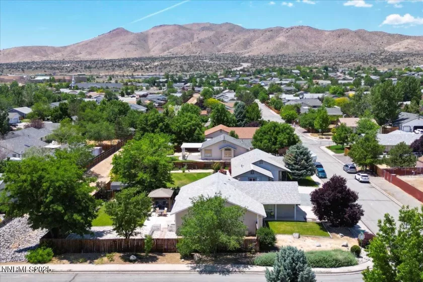 1320 Longspur, Sparks, Nevada 89441, 3 Bedrooms Bedrooms, ,3 BathroomsBathrooms,Residential,Residential,Longspur,250051396