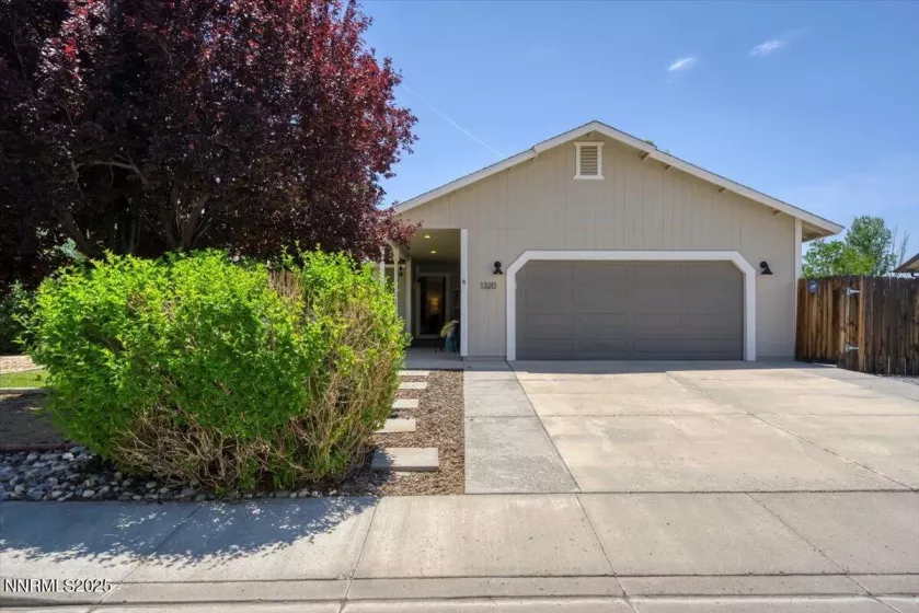 1320 Longspur, Sparks, Nevada 89441, 3 Bedrooms Bedrooms, ,3 BathroomsBathrooms,Residential,Residential,Longspur,250051396