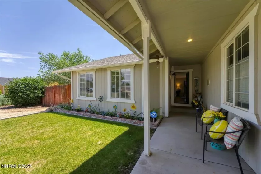 1320 Longspur, Sparks, Nevada 89441, 3 Bedrooms Bedrooms, ,3 BathroomsBathrooms,Residential,Residential,Longspur,250051396