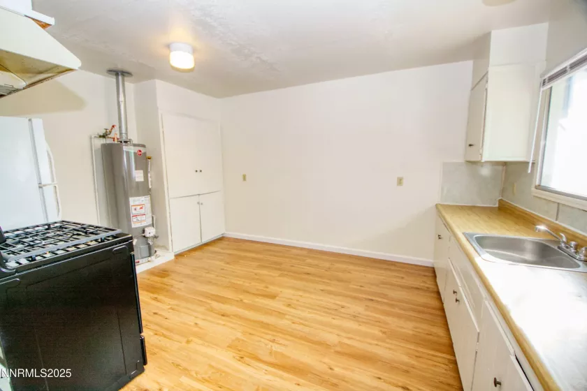 4300 Reno, Fallon, Nevada 89406, ,Residential Income,Residential,Reno,250051401