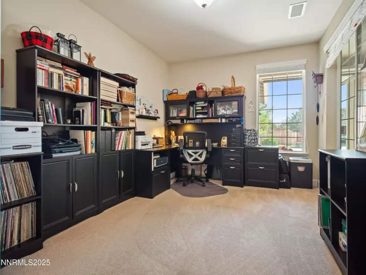1221 Lasso, Gardnerville, Nevada 89410, 3 Bedrooms Bedrooms, ,3 BathroomsBathrooms,Residential,Residential,Lasso,250051404